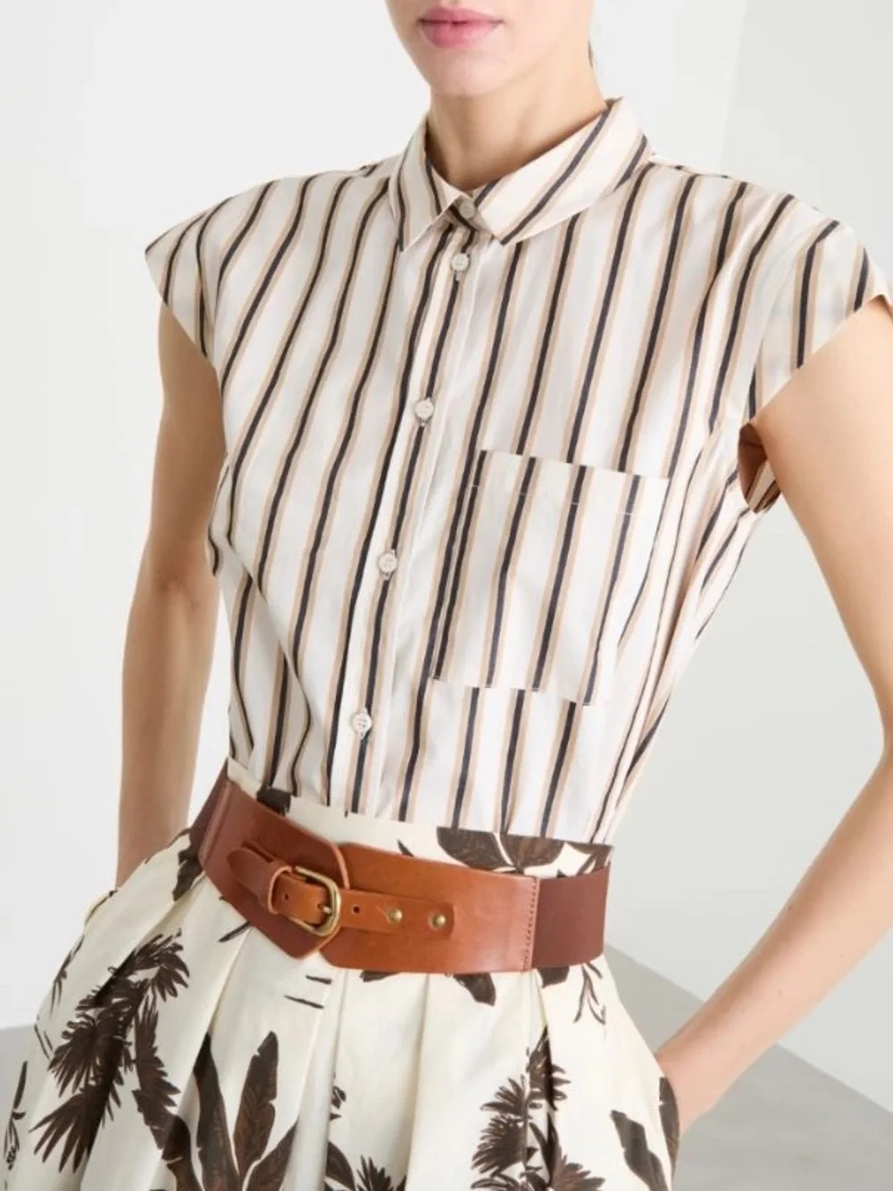 Intrend by Max Mara Shaped Wide Belt with Elastic Band Brown Sz: M